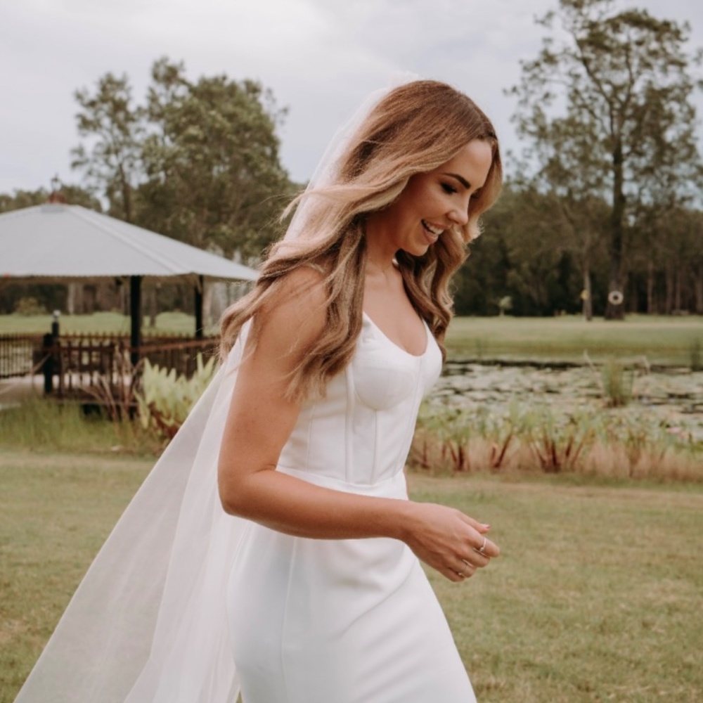 KYHA Robbie Gown - Picture 6 of 7